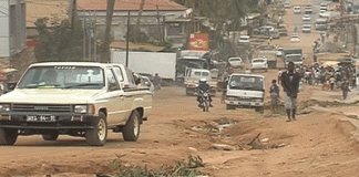 “Avenida da ANE” está intransitável em Nampula