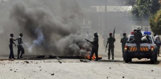 No norte de Cabo Delgado: O povo sempre morreu, eles a assistirem…..!