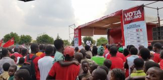 As promessas do candidato Filipe: Emprego para Juventude e trabalho para os moçambicanos Filipe Nyusi deu comicio em Ribaue e prometeu emprego