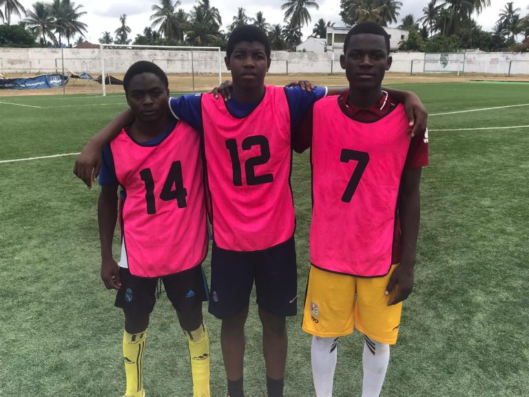 ABB selecciona jovens de Nampula para a sua academia de futebol