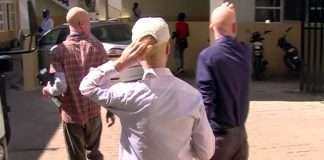 Professora pára no tribunal por discriminar albino em Nampula
