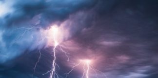 Descargas atmosféricas fazem três óbitos em Ribáuè Tres pessoas morreram vitimas de trovoadas no distrito de Ribaue