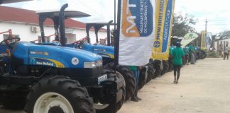 Tractores do SUSTENTA: Analistas políticos receiam o nascimento de novos “cemitérios” de maquinarias