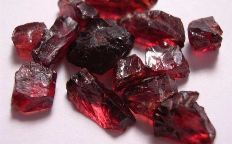 PRM recupera dois sacos de granada em Nampula