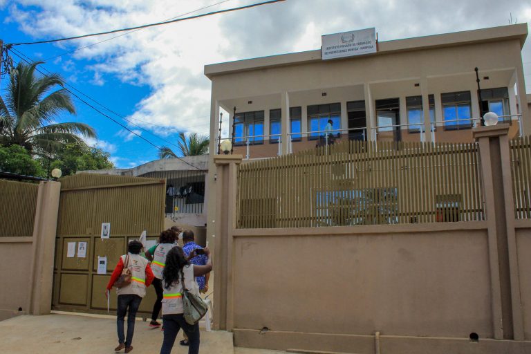 INAE ordena a suspensão de actividades do Instituto de formação de professores Muniga por suspeita de ilegalidade