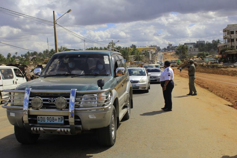 PRM volta a “caçar” os que não cumprem as medidas de prevenção da covid-19 em Nampula