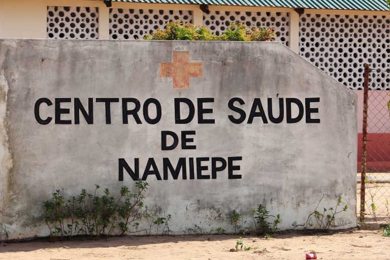 Parto no Centro de Saúde de Namiepe? : Somente com 500 paus