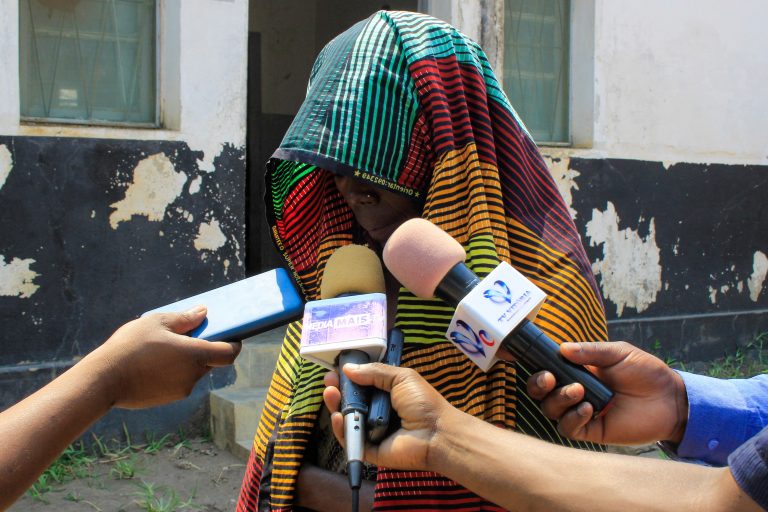 Fome leva deslocada de guerra de Cabo Delgado a burlar 200 conterrâneas em Nampula