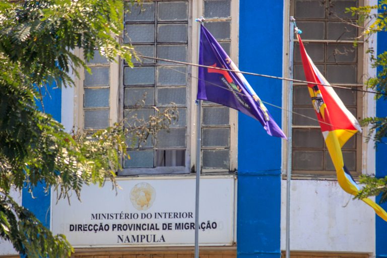 Corrupção leva a cadeia dois funcionários da Migração em Nampula