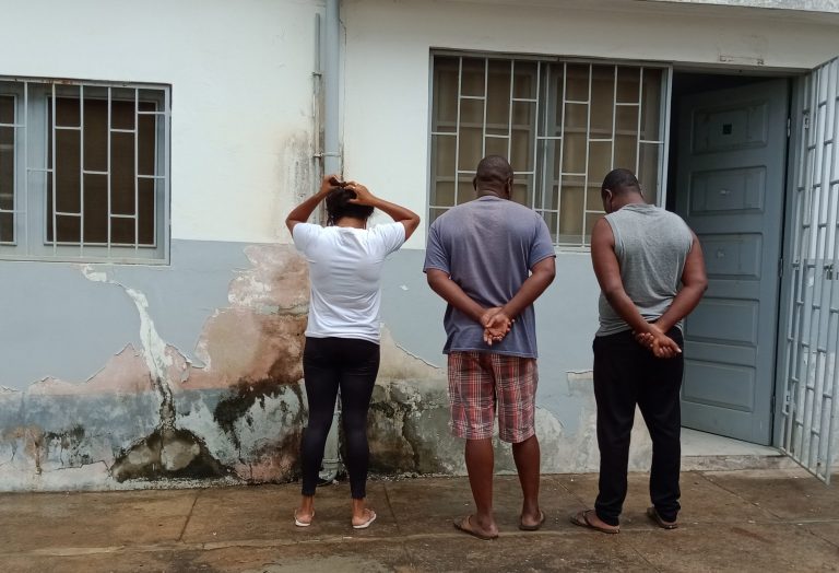 Nampula: Funcionários que queimaram gabinete do director de Migração facilitavam a entrada e saída ilegal de estrangeiros