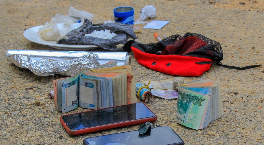 Nampula: Adolescentes e jovem perdem-se nas “bocas de fumo”