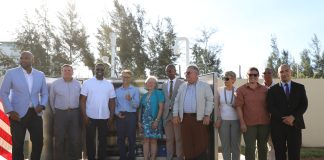 Regan inaugura monitor da qualidade do ar da embaixada dos E.U.A. em Moçambique