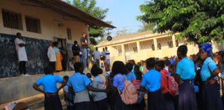 Vacina contra cancro do colo de útero: Sector de saúde não está a conseguir alcançar o grupo alvo em Nampula