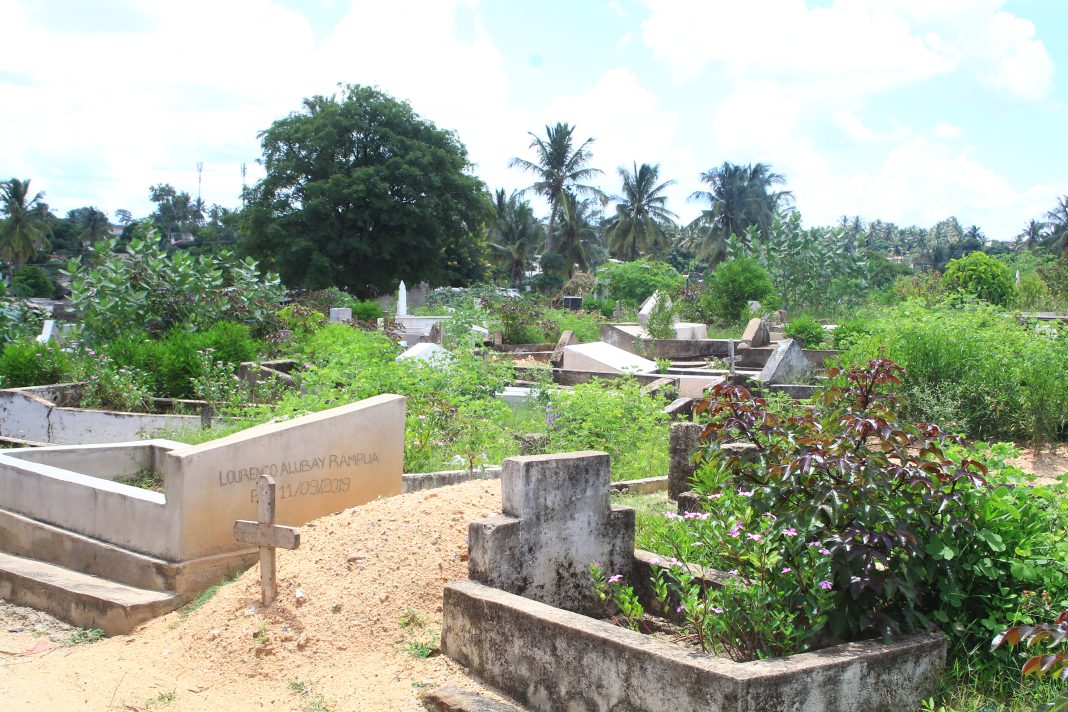 Fantasmas do cemitério Colômua, no bairro de Muatala, acusados de violar sexualmente mulheres