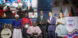 Os Estados Unidos celebram 40 anos de parceria e progresso em Moçambique através da USAID