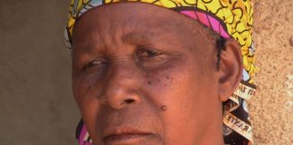 Em pleno mês do idoso : Anciã de 82 anos de idade desalojada da sua própria residência alegadamente por ser feiticeira em Namutequeliua