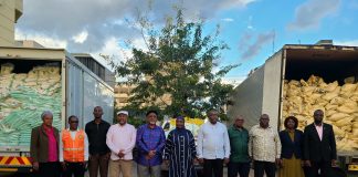 Deputados angariam 40 toneladas de produtos diversos para as vítimas do JUDE em Nampula