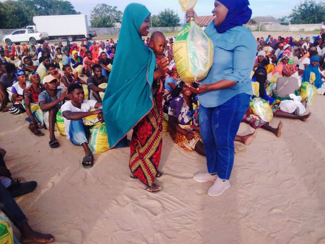 Esposa do governador de Nampula apoia perto de 700 famílias vítimas do JUDE em Nacala-á-Velha