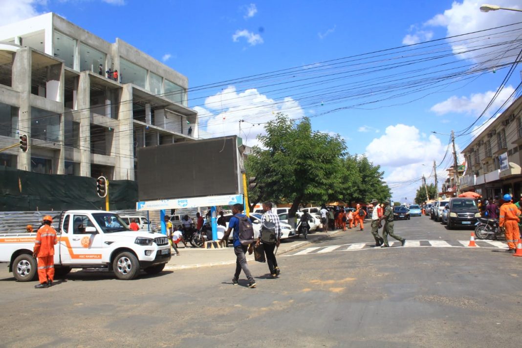 Praticamente já não há pessoas a comprarem livros em Nampula