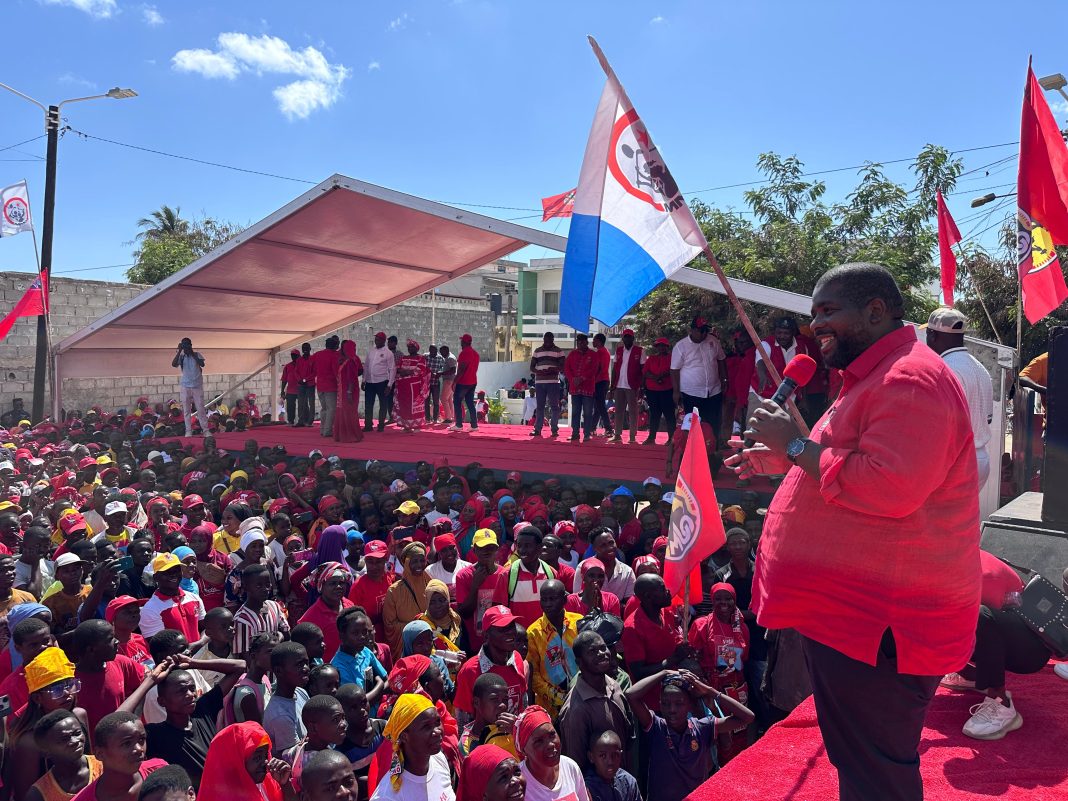 “O dirigente da FRELIMO tem que se identificar, sentir e viver os problemas do povo,” Chakil Aboobacar, SG da FRELIMO em Nacala