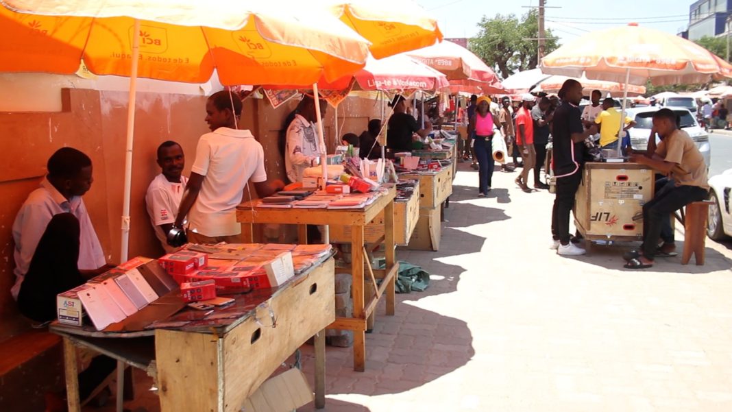 Informais com medo de serem expulsos do Mercado Novo