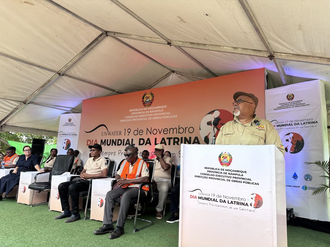 “Cada latrina construída, cada torneira instalada, representa mais do que uma obra: representa um compromisso com a vida das pessoas,” Eduardo Mariamo Abdula, governador de Nampula, no âmbito do Dia Mundial da Latrina