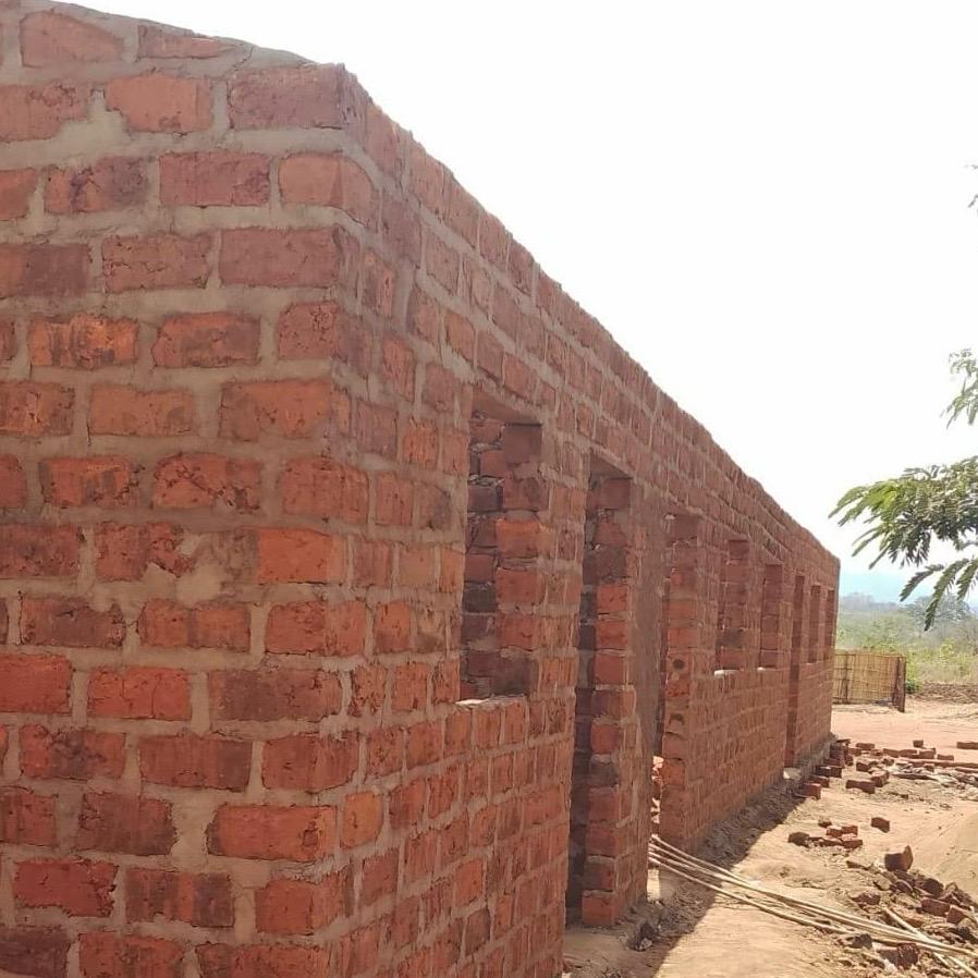 Lalaua: Comunidade escolar em Méti engaja-se na melhoria de infra-estruturas de ensino e aprendizagem