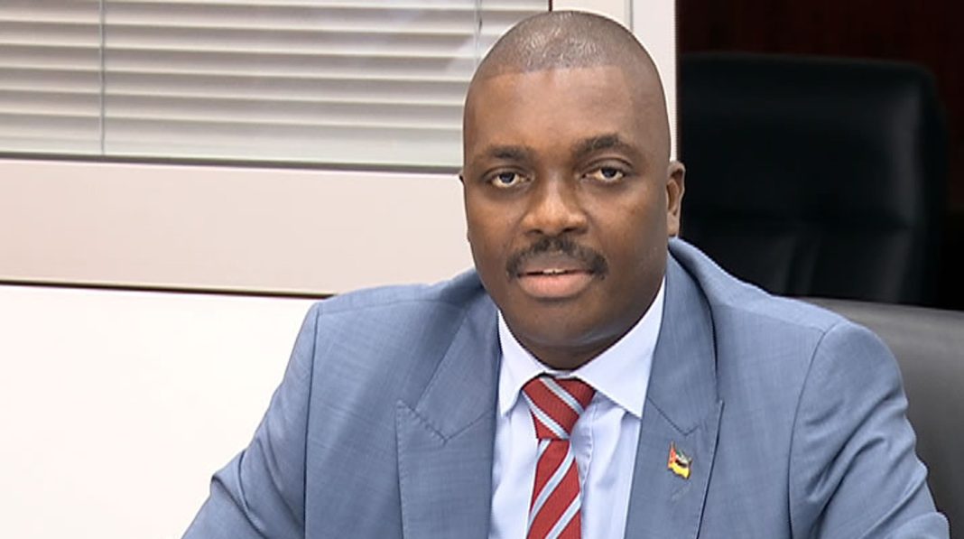 “Pessoas com deficiência têm direito a voz e participação no processo de diálogo inclusivo,” diz Edson Macuácua