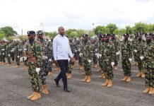 Presidente da República insta graduados da Academia Militar a serem proactivos na defesa da pátria