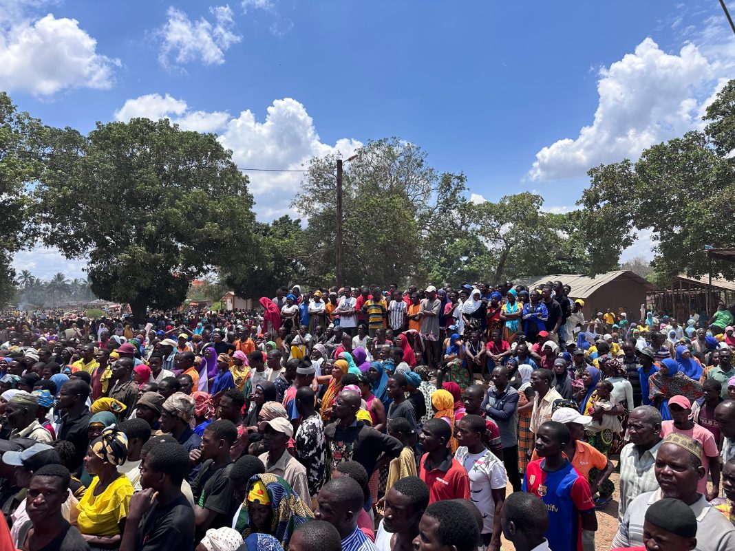 Encerrado centro de deslocados de Alua