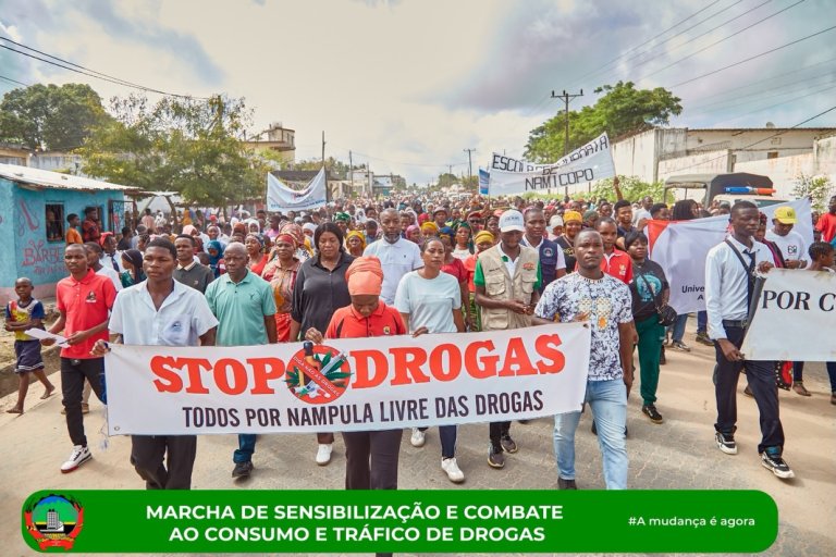 Juventude de Nampula sai às ruas em massa contra o consumo de drogas