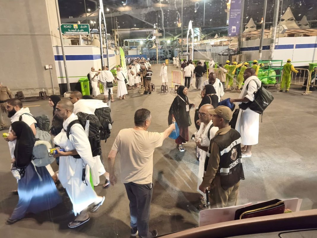 Peregrinos moçambicanos vivem momento mais sagrado do Hajj em Arafah Peregrinos moçambicanos vivem momento mais sagrado do Hajj em Arafah