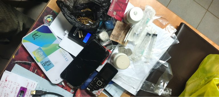 Polícia apreende perto de 70 saquetas de “makha” em apenas 12h