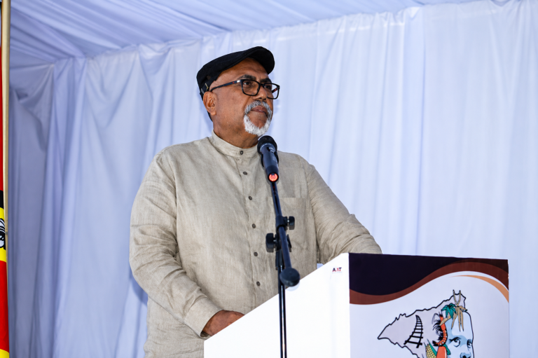 “Desnutrição não se combate com seminários e workshops,” Eduardo Mariamo Abdula, governador de Nampula, na abertura da CINA II