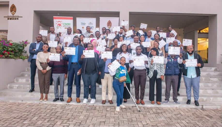 Sociedade civil reforça combate à violência cibernética em Moçambique Sociedade civil reforça combate à violência cibernética em Moçambique