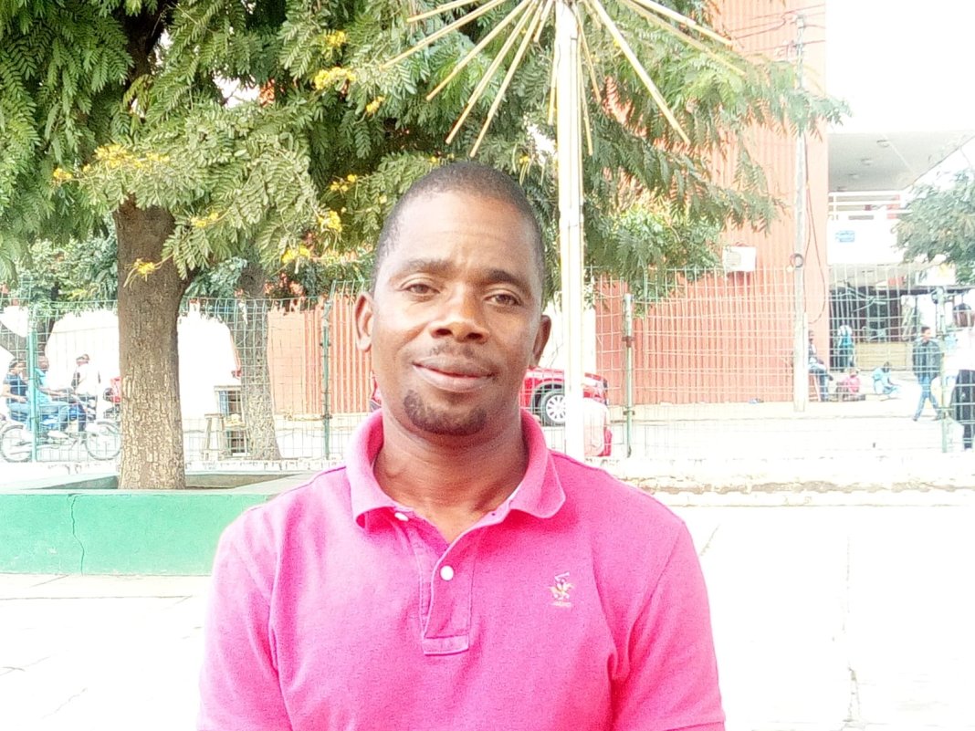 Docente universitário alerta para uma nova colonização em Moçambique Docente universitário alerta para uma nova colonização em Moçambique
