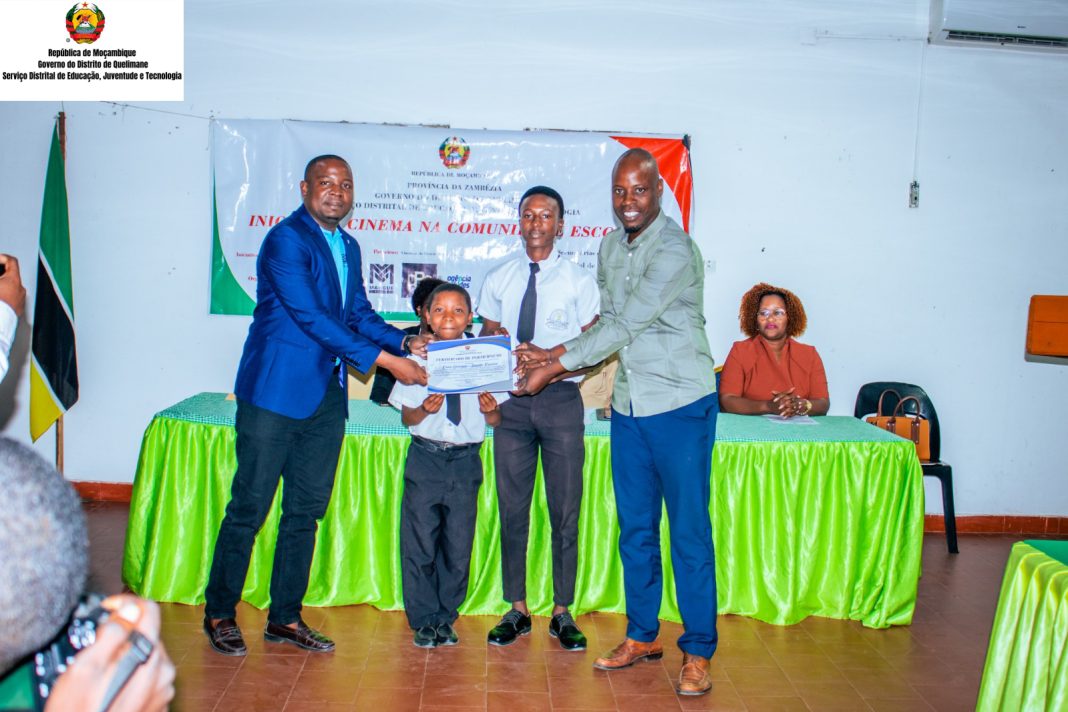 Quelimane encerra “cinema na comunidade escolar” Quelimane encerra “cinema na comunidade escolar”