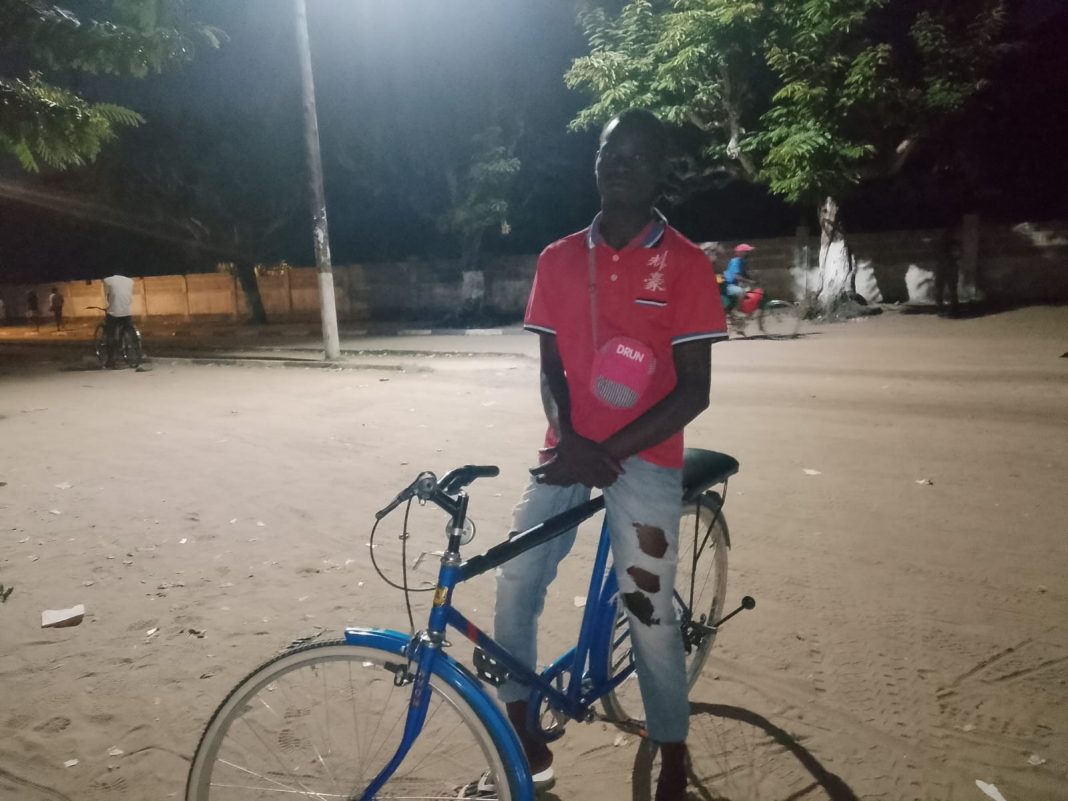 Nicoadala: Taxistas de bicicleta continua na mira de malfeitores Nicoadala: Taxistas de bicicleta continua na mira de malfeitores