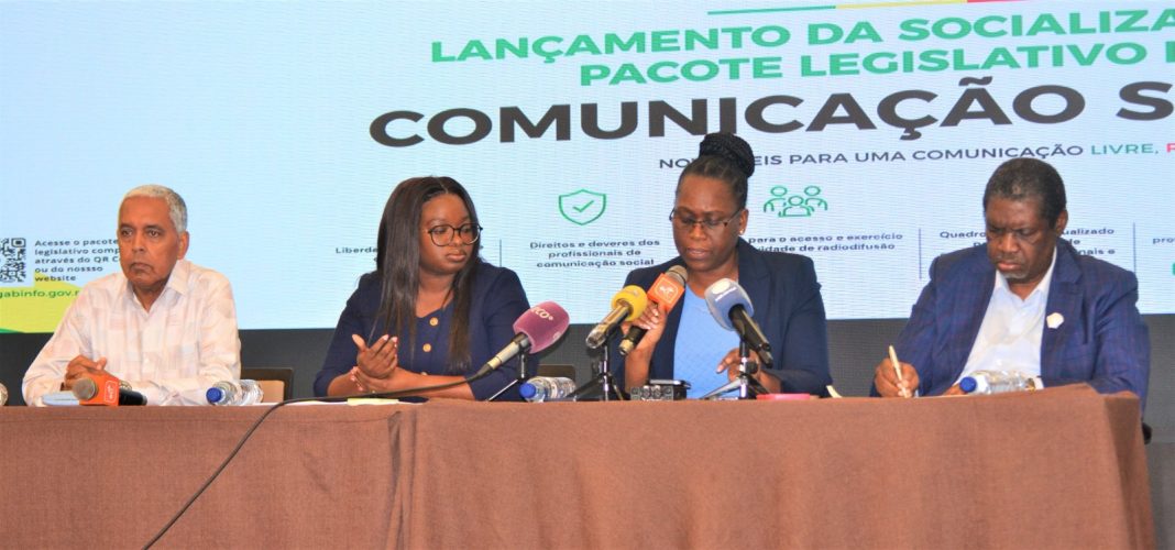 Novas leis da comunicação social entram em vigor em Novembro