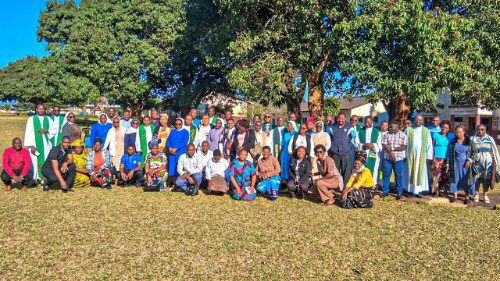 Igreja Católica quer uniformizar liturgia em Moçambique após anos de práticas diferenciadas Igreja Católica quer uniformizar liturgia em Moçambique após anos de práticas diferenciadas