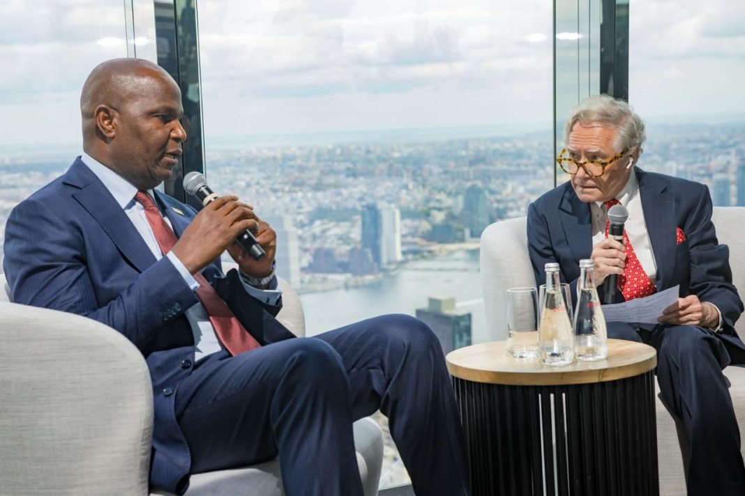 Presidente Chapo discute com o FMI e a IFC financiamento e investimento no primeiro dia em Nova Iorque Presidente Chapo discute com o FMI e a IFC financiamento e investimento no primeiro dia em Nova Iorque