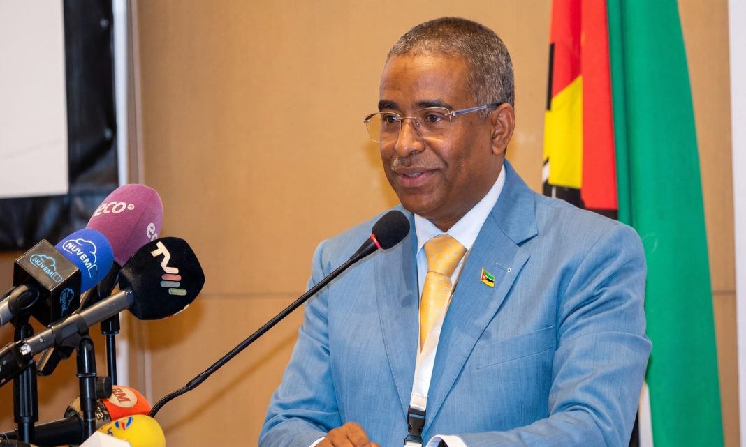 Moçambique lança roteiro de investimento de mais de 230 milhões para reforçar a resiliência climática do sector da Saúde Moçambique lança roteiro de investimento de mais de 230 milhões para reforçar a resiliência climática do sector da Saúde